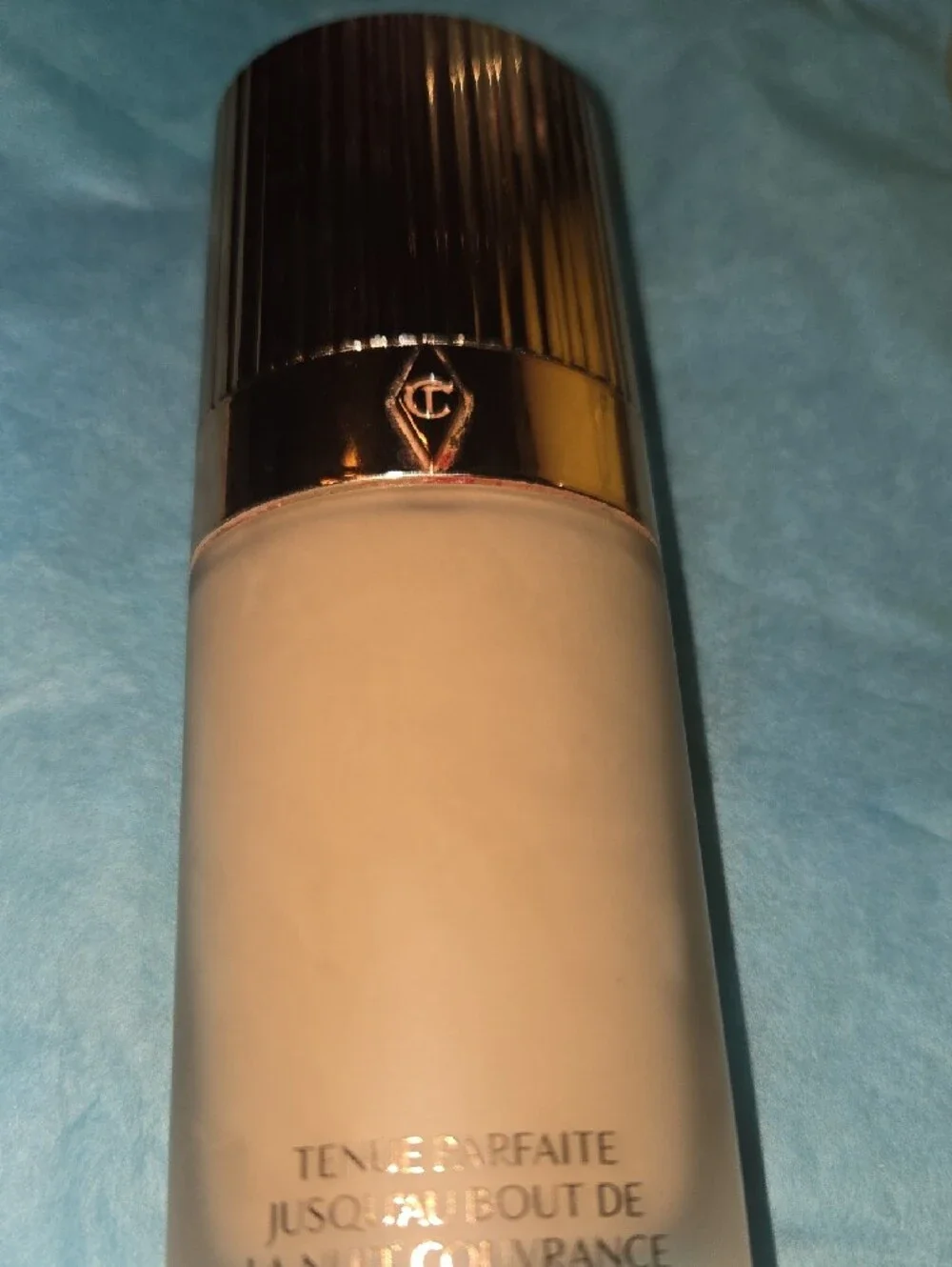 Charlotte Tilbury Airbrush Flawless Foundation in Shade 3 Neutral